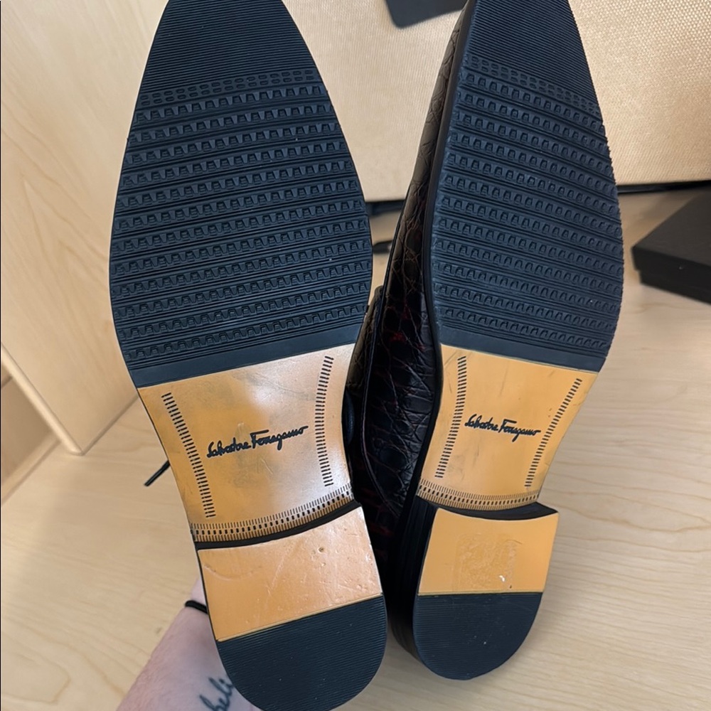 Salvatore Ferragamo Men's Black Leather Dress Shoes - Picture 3 of 4